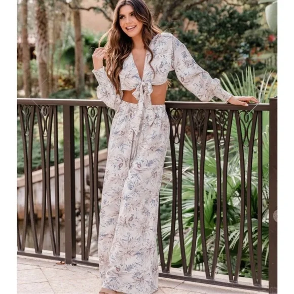 Pink Lilly 2 piece set - Picture 2 of 3